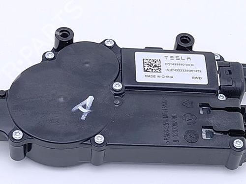 electronic-module-tesla-model-y-5yjy-2019-40415468 main image