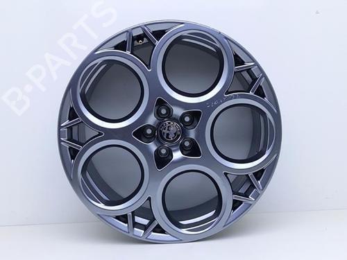 rim-alfa-romeo-tonale-965_-2022-40425526 main image
