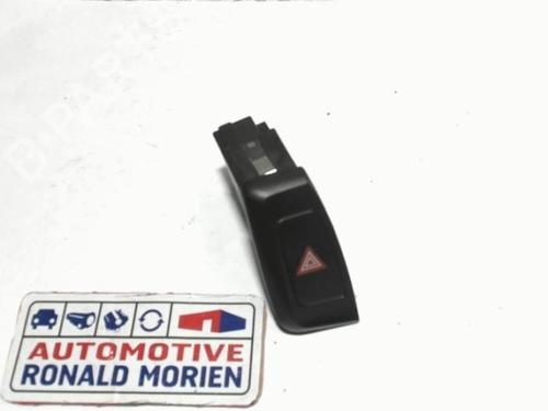 warning-switch-audi-a4-b8-avant-8k5-2007-2008-2009-2010-2011-2012-2013-2014-2015-2016-2017-40361233 main image