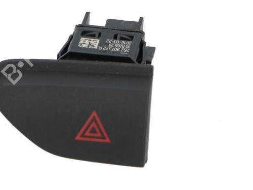 warning-switch-renault-clio-iv-bh_-2012-2013-2014-2015-2016-2017-2018-2019-2020-2021-40474288 main image