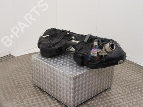 fuel-tank-mercedes-benz-amg-gt-x290-2018-40420821 main image