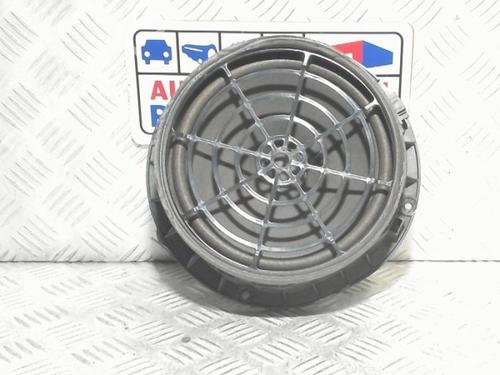 speaker-audi-a4-b9-avant-8w5-8wd-2015-40363969 main image