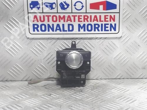 switch-mercedes-benz-e-class-t-model-s212-2009-2010-2011-2012-2013-2014-2015-2016-40362696 main image