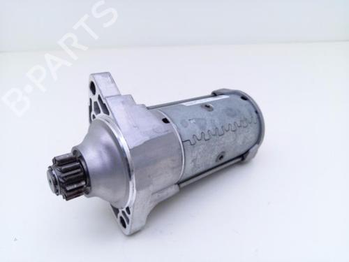 starter-vw-multivan-t7-stm-stn-2021-40426279 main image