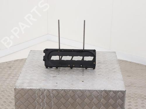 valve-cover-audi-q7-4lb-2006-2007-2008-2009-2010-2011-2012-2013-2014-2015-2016-40401195 main image