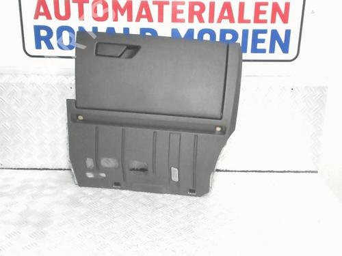 Used Glove box Glove box AUDI A3 Sportback (8YA, 8YF) 30 TDI (116 hp) 40358809 40358809