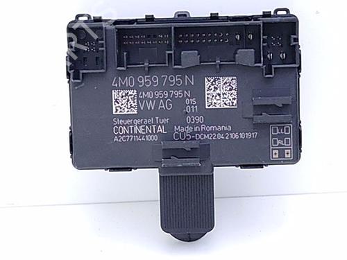 Used Electronic module Electronic module AUDI E-TRON GT Saloon (F83, F8P) GT quattro (476 hp) 40423821 40423821