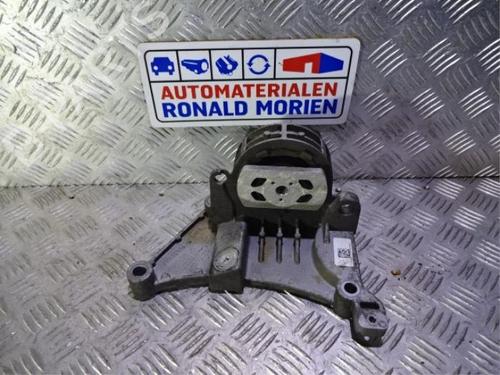 engine-mount-fiat-500l-351_-352_-2012-40379268 main image
