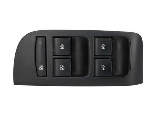 switch-opel-zafira-tourer-c-p12-2011-40474095 main image