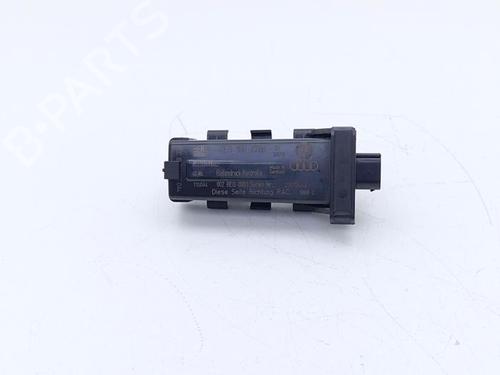 Used Antenna/Base Antenna/Base AUDI A8 D3 (4E2, 4E8) 3.0 TDI quattro (233 hp) 40427417 40427417