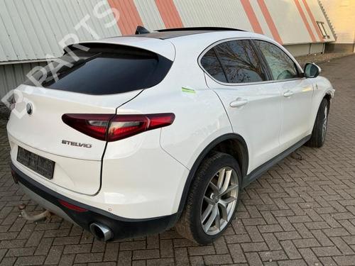 Left taillight ALFA ROMEO STELVIO (949_) 2.0 Q4 (949.AXA2A) | BP40424215C34 - Image 8