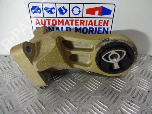 Used Engine mount Engine mount RENAULT MASTER III Van (FV) 2.3 dCi 135 RWD (FV0N) (136 hp) 40379312 40379312