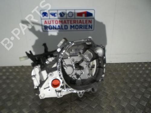 gearbox-dacia-sandero-ii-2012-40383175 main image