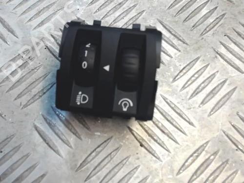 Switch RENAULT MEGANE III Coupe (DZ0/1_) 1.5 dCi (DZ09, DZ0D, DZ1F, DZ1G, DZ14, DZ29) | BP40427742I30 - Image 1