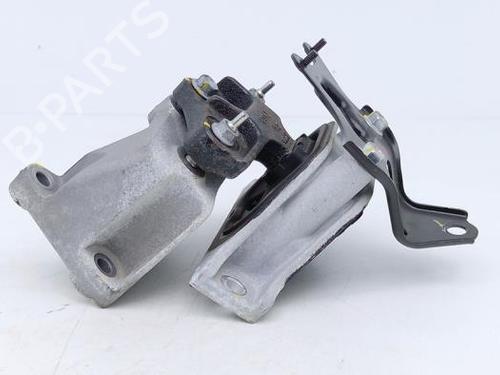 Used Gearbox mount Gearbox mount SUZUKI SX4 S-Cross (JY) 1.4 Hybrid (Mild Hybrid) (AKK 414) (129 hp) 40478701 40478701