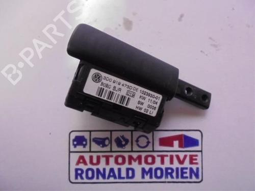 Used Display monitor Display monitor VW PHAETON (3D1, 3D2, 3D3, 3D4, 3D6, 3D7, 3D8, 3D9) 3.2 V6 4motion (241 hp) 40361774 40361774
