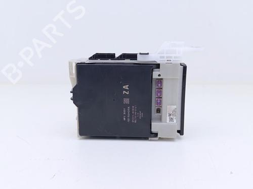 fuse-box-toyota-corolla-estate-_e21_-2019-40420435 main image