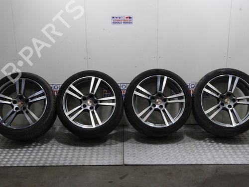 wheel-set-porsche-cayenne-92a-2010-2011-2012-2013-2014-2015-2016-2017-2018-40478853 main image