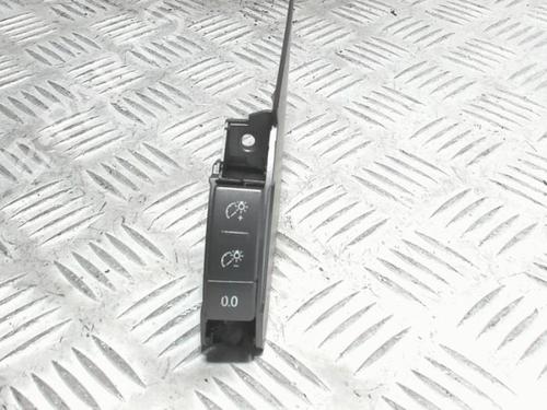 switch-vw-phaeton-3d1-3d2-3d3-3d4-3d6-3d7-3d8-3d9-2002-2003-2004-2005-2006-2007-2008-2009-2010-2011-2012-2013-2014-2015-2016-40361798 main image