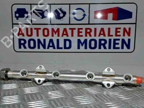 injection-rail-vw-golf-vii-5g1-bq1-be1-be2-2012-2013-2014-2015-2016-2017-2018-2019-2020-2021-40376358 main image