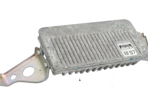 engine-control-unit-ecu-toyota-verso-s-_p12_-2010-2011-2012-2013-2014-2015-2016-40393747 main image