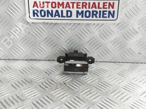 switch-citroen-c4-spacetourer-3d_-2018-40469171 main image