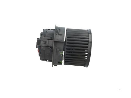 Used Heater blower motor Heater blower motor PEUGEOT 2008 I (CU_) 1.2 VTi (82 hp) 40476907 40476907