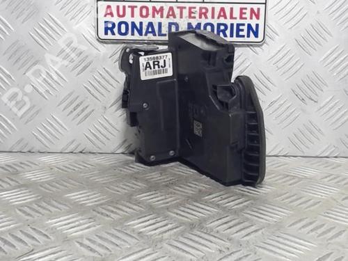 Used Rear left lock Rear left lock OPEL ASTRA K (B16) 1.4 Turbo (68) (150 hp) 40429523 40429523