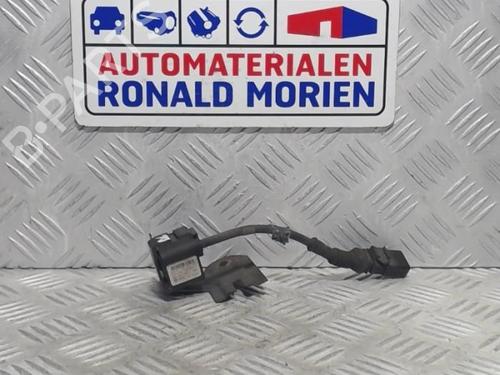 Used Electronic sensor Electronic sensor VW PHAETON (3D1, 3D2, 3D3, 3D4, 3D6, 3D7, 3D8, 3D9) 3.2 V6 (241 hp) 40377337 40377337