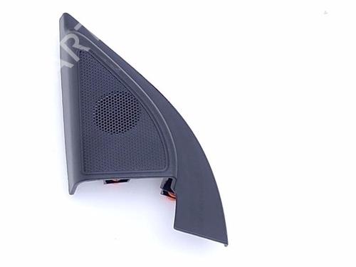 speaker-kia-stonic-yb-2017-40475983 main image
