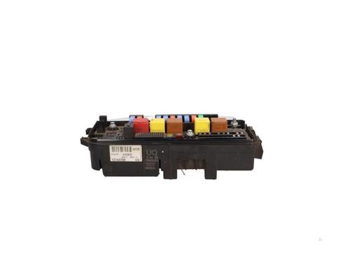 Used Fuse box Fuse box OPEL VECTRA C (Z02) 2.0 DTI 16V (F69) (101 hp) 40372526 40372526