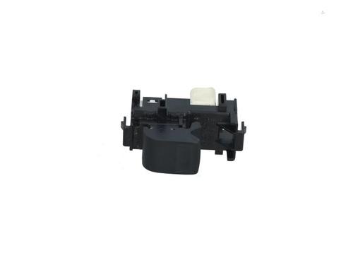 switch-peugeot-108-2014-40403984 main image