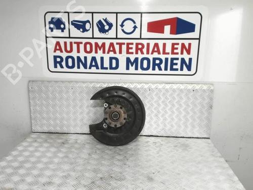 Used Right rear steering knuckle Right rear steering knuckle VW PHAETON (3D1, 3D2, 3D3, 3D4, 3D6, 3D7, 3D8, 3D9) 4.2 V8 4motion (335 hp) 40385978 40385978