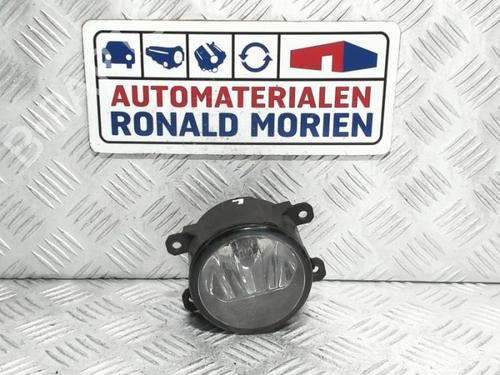 left-front-fog-light-citroen-c4-picasso-ii-2013-40481682 main image