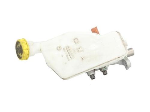 Used Brake master cylinder Brake master cylinder PEUGEOT 208 I (CA_, CC_) 1.2 VTI 82 (82 hp) 40474238 40474238
