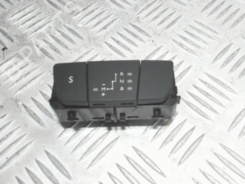 display-monitor-peugeot-508-sw-i-8e_-2010-2011-2012-2013-2014-2015-2016-2017-2018-40469154 main image