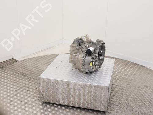 Used Gearbox Gearbox VW CADDY V Box Body/MPV (SBA, SBH) 2.0 TDi (102 hp) 40410151 40410151