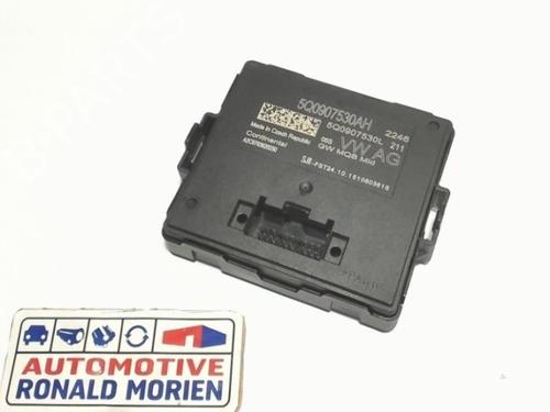 Used Control unit Control unit VW GOLF VII (5G1, BQ1, BE1, BE2) 1.6 TDI (110 hp) 40370402 40370402