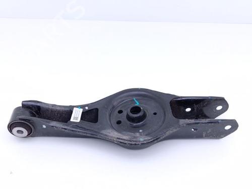 Used Right rear suspension arm Right rear suspension arm XPENG G6 EV All-wheel Drive (476 hp) 40424489 40424489