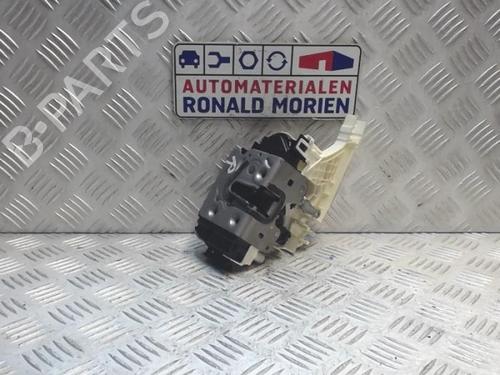 Used Rear left lock Rear left lock MERCEDES-BENZ SPRINTER 4,6-t Van (B906) 419 CDI (906.653, 906.655, 906.657) (190 hp) 40429516 40429516