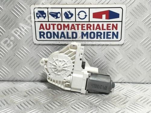 electronic-module-audi-a4-b8-8k2-2007-2008-2009-2010-2011-2012-2013-2014-2015-2016-2017-40431052 main image