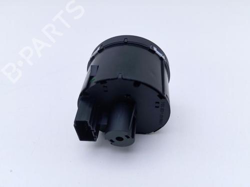 Headlight switch VW TIGUAN (5N_) 1.4 TSI 4motion | BP40360468I24 - Image 2