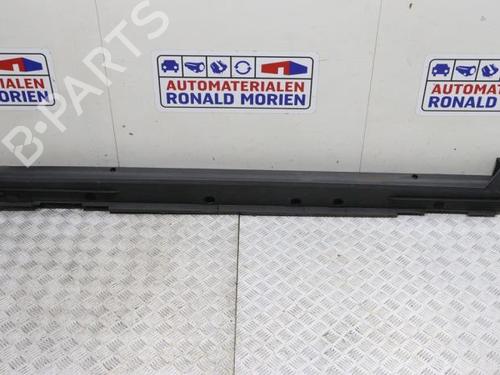 right-sideskirt-toyota-yaris-cross-mxp_-2020-40410259 main image