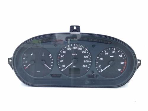 Used Instrument cluster Instrument cluster RENAULT MEGANE I Coach (DA0/1_) 2.0 i (DA0G) (114 hp) 40468670 40468670