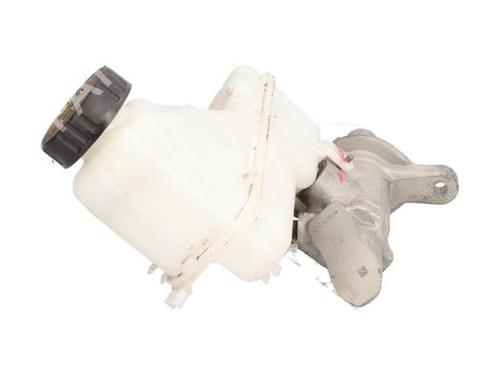 brake-master-cylinder-renault-megane-iv-grandtour-k9amn_-2016-40400279 main image