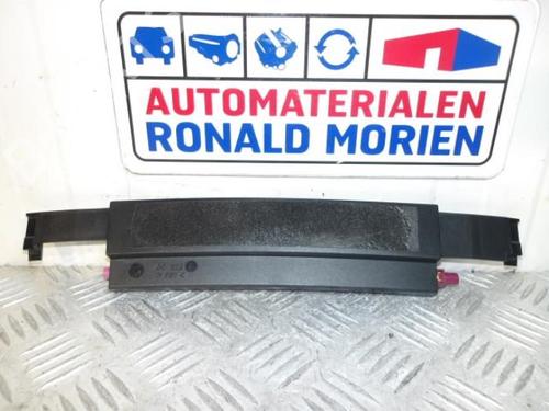 antennabase-vw-phaeton-3d1-3d2-3d3-3d4-3d6-3d7-3d8-3d9-2002-2003-2004-2005-2006-2007-2008-2009-2010-2011-2012-2013-2014-2015-2016-40387169 main image