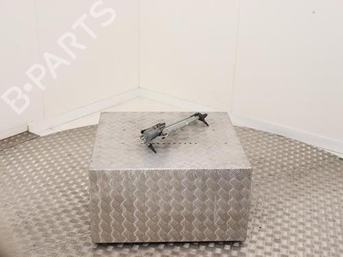 Used Front wipers mechanism Front wipers mechanism FORD FOCUS IV Turnier (HP) 1.0 EcoBoost (125 hp) 40411716 40411716