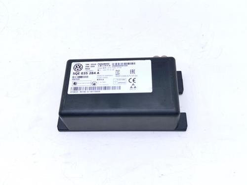 control-unit-vw-golf-vii-5g1-bq1-be1-be2-2012-2013-2014-2015-2016-2017-2018-2019-2020-2021-40370407 main image