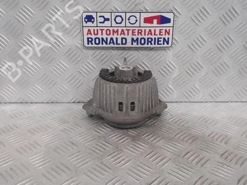 Used Engine mount Engine mount MERCEDES-BENZ C-CLASS (W204) C 220 CDI (204.002) (170 hp) 40379031 40379031