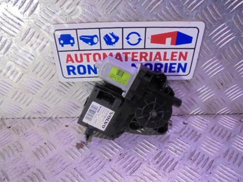 electronic-module-volvo-v50-545-2003-2004-2005-2006-2007-2008-2009-2010-2011-2012-40431647 main image
